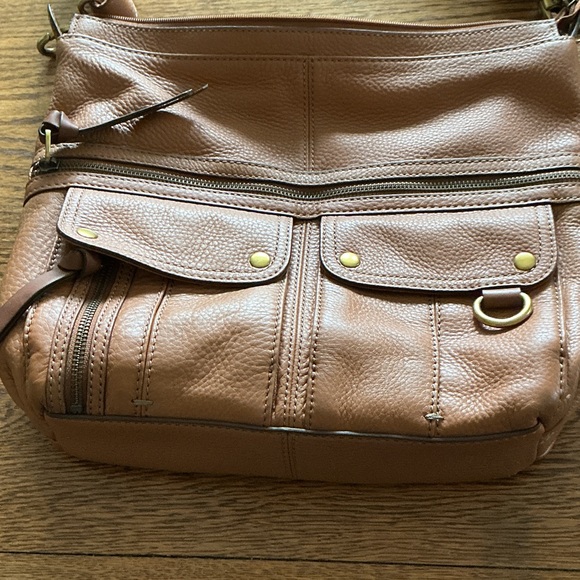 Fossil Brown Leather Crossbody Bag with Gold-Tone Hardware - Picture 2 of 10